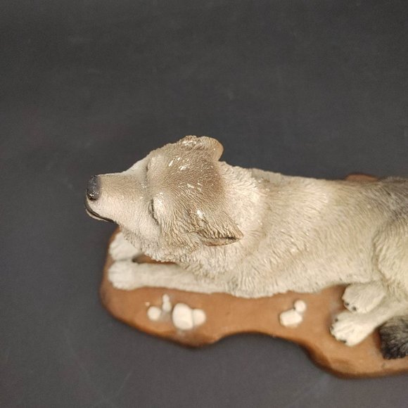 Vintage Living Stone Wolf Figurine "Lady of the Pack" 1993 Howling 7" X 4" - Picture 5 of 9
